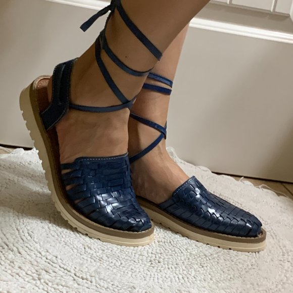 Hand Made Sandles - Picture 1 of 2